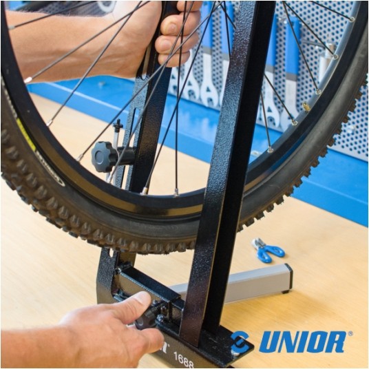 Centrownica UNR-1688 d/kół -zdjęcie numer 5