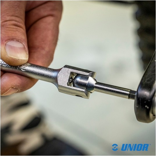 Klucz do pedałów UNR-1613S/1BI imbus 6mm -zdjęcie numer 3