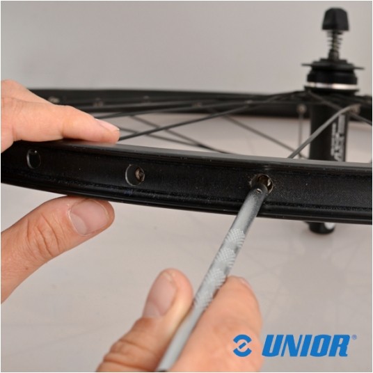 Śrubokręt UNR-1751/2Q d/nypli kwadratowych 3.2mm -zdjęcie numer 4