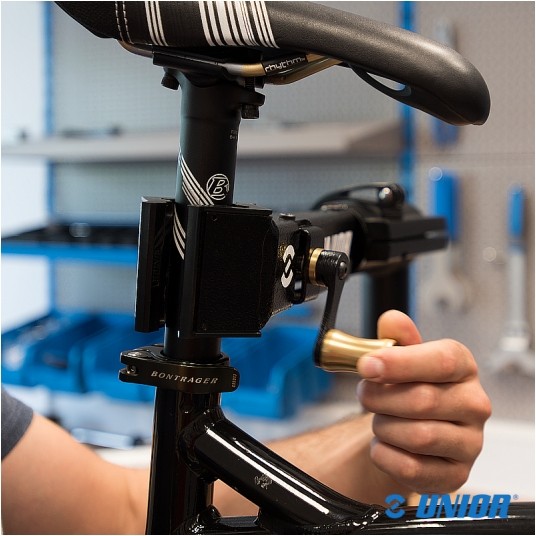 Szczęki UNR-1693.1Q d/Stojaków;z/Mech.QC-QR -zdjęcie numer 4