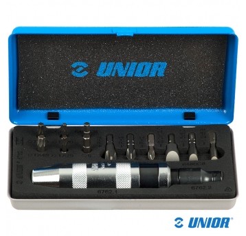 Wkrętak udarowy UNR-6762 trzpień 1/2"; z bitami